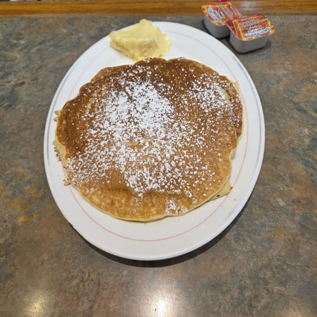 Short Stack Pancakes or French Toast (2 Pieces).